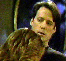 04Ep016G: Cassie throws herself into Jack's arms