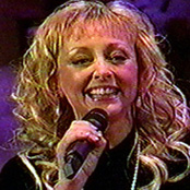ST04L: Christina singing
